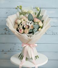 Букет цветов из:  Розы и Лизиантусы в Ерёминской