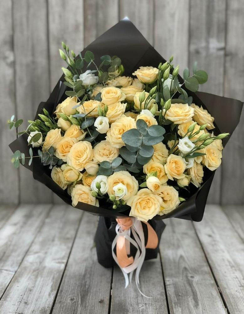 Букет цветов из: Розы и Лизиантусы в Ерёминской