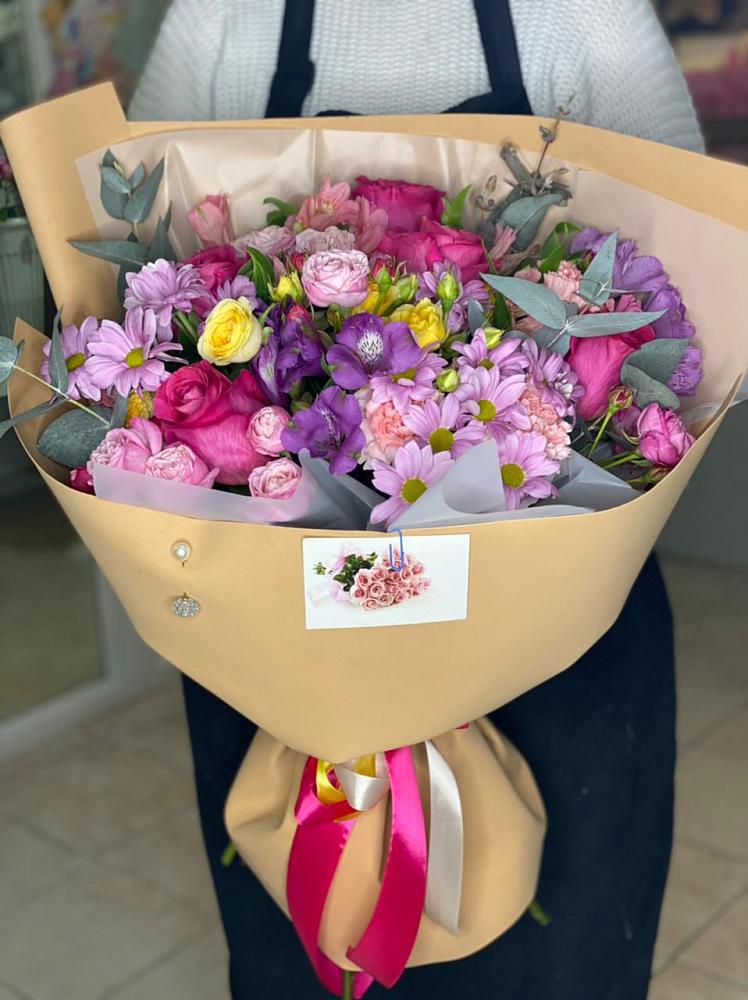 Букет цветов из: Хризантемы, Гвоздики и Альстромерии в Ерёминской