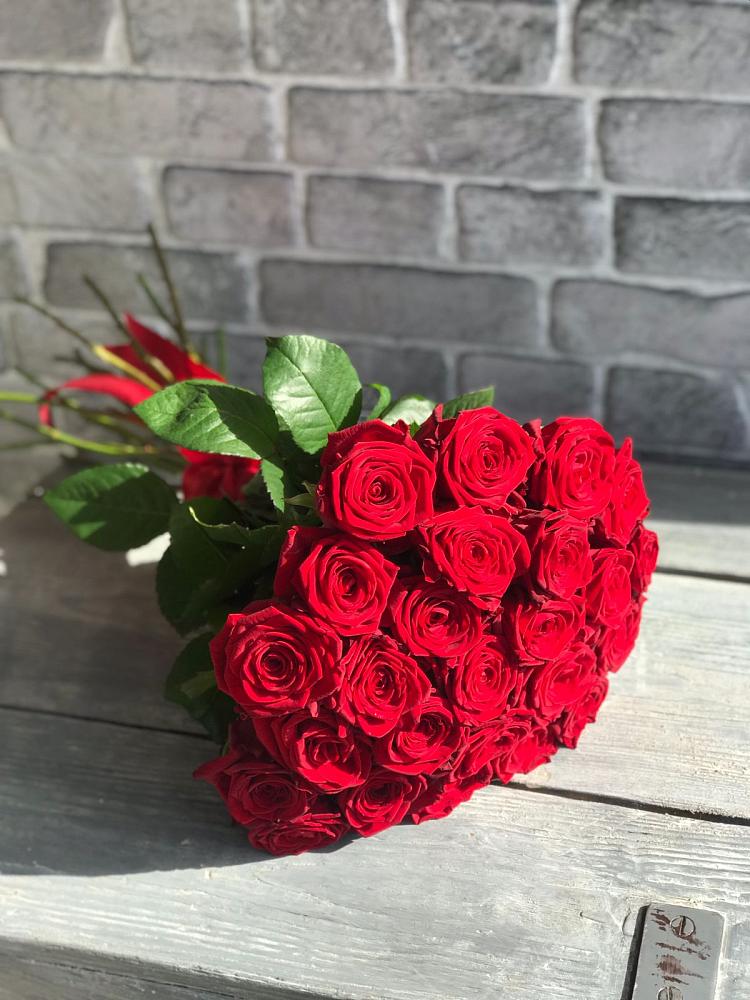 Букет Красные розы Фридом в Ерёминской