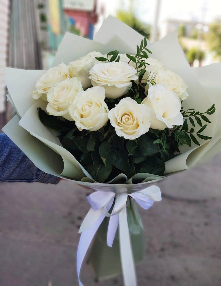 Букет Белые розы Проуд в Ерёминской