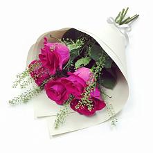 Букет цветов из:  Розы в Ерёминской