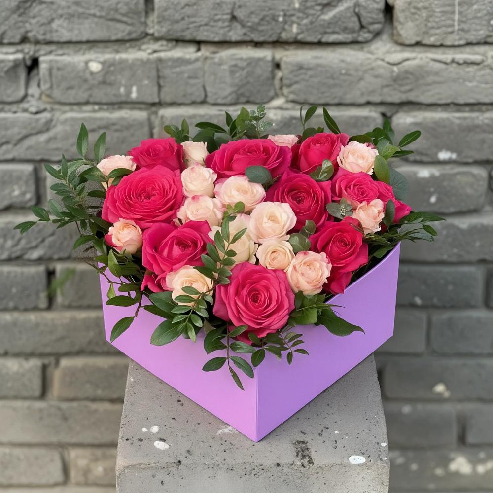 Цветочная композиция из Розы в коробке в Ерёминской