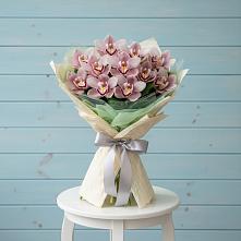 Букет цветов из:  Орхидеи и Розы в Ерёминской