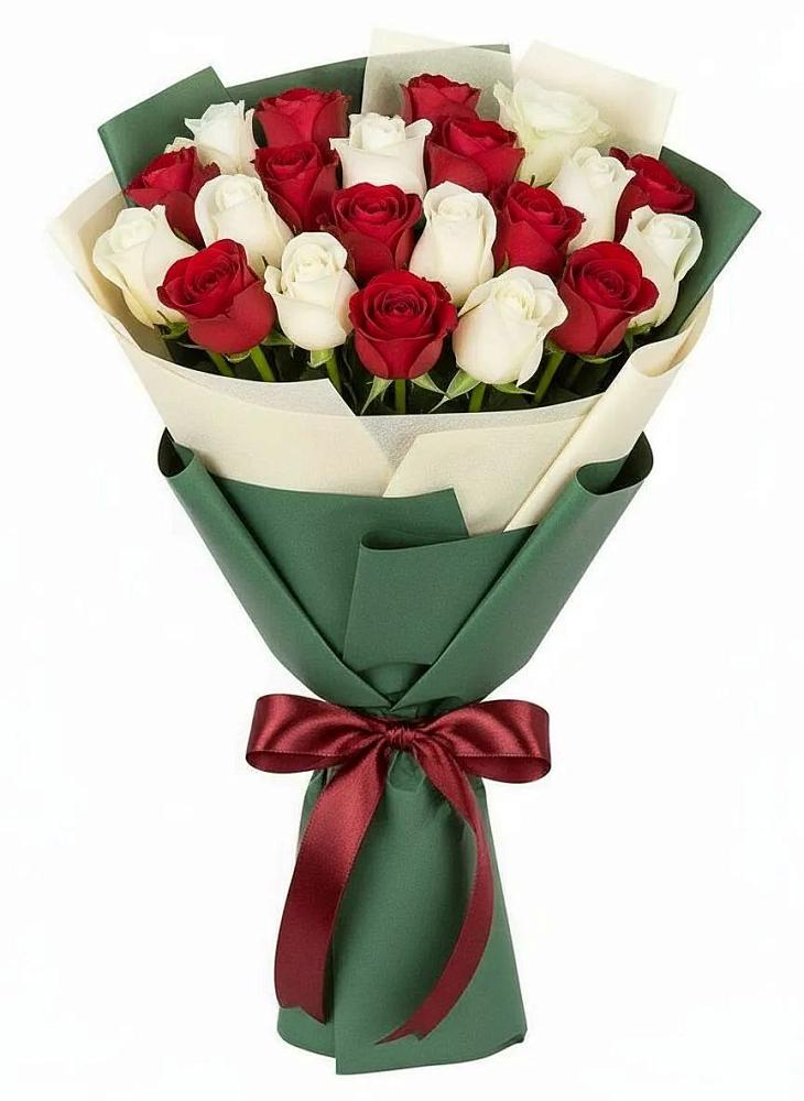 Букет Микс из красных и белых роз в Ерёминской