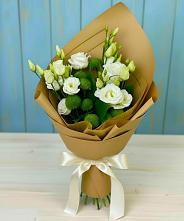 Букет цветов из:  Хризантемы и Лизиантусы #REPLACE_PRED# Ерёминской