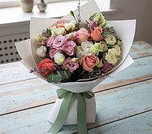 Букет цветов из:  Розы, Лизиантусы и Гвоздики в Ерёминской