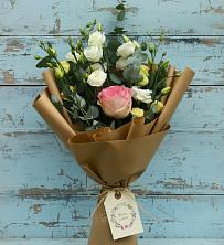 Букет цветов из:  Розы и Лизиантусы в Ерёминской